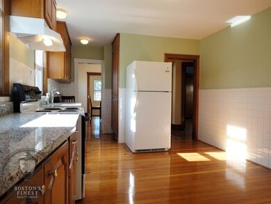 117 4th St unit 2, Medford, MA 02155 - photo 6