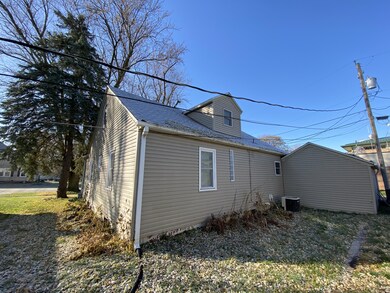 NE side