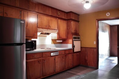 933 University St, Martin, TN 38237 - photo 6