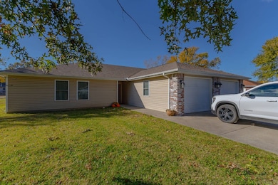121 S Oregon Ave, Columbus, KS 66725 - photo 6