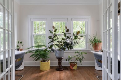 1210 W Maple Sunroom
