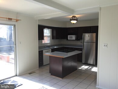 4331 Farm House Ln, Fairfax, VA 22032 - photo 3