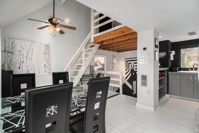 737 E 18th St, Houston, TX 77008 - photo 3