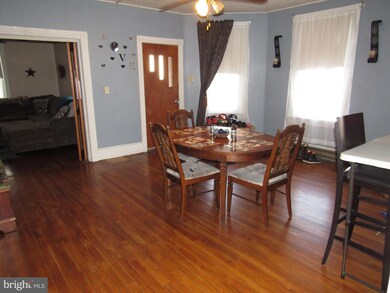 255 W North St, Waynesboro, PA 17268 - photo 5