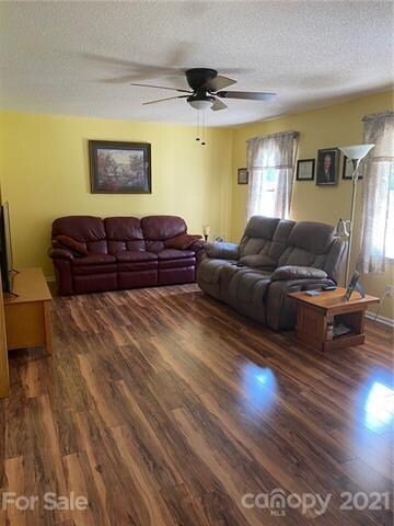 2733 Gold Rush Dr, Lincolnton, NC 28092 - photo 4