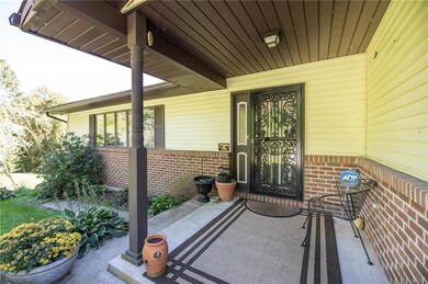 2020 Evergreen Dr, Tamaqua, PA 18252 - photo 2