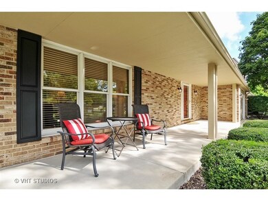 1115 Kenilworth Cir, Naperville, IL 60540 - photo 2