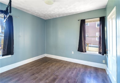 380 Weeden St, Pawtucket, RI 02860 - photo 5