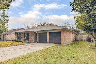 6823 Winding Trace Dr, Houston, TX 77086 - photo 2