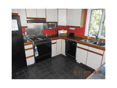 48 Tucker Ave unit A, Wakefield, RI 02879 - photo 4