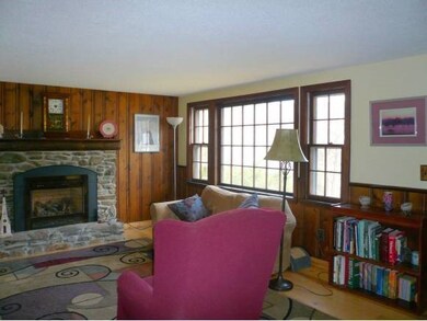 69 Loop Rd, Newfane, VT 05345 - photo 4