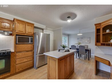 2078 SW Heiney Rd, Gresham, OR 97080 - photo 6