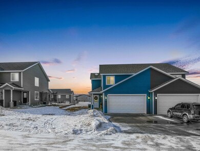 5819 Vanessa Ave, Williston, ND 58801 - photo 4