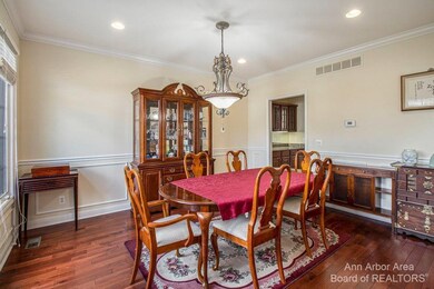 6301 Golden Ln, West Bloomfield, MI 48322 - photo 5