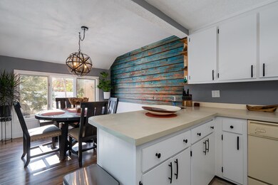 53 Derry St, MerriMacK, NH 03054 - photo 3