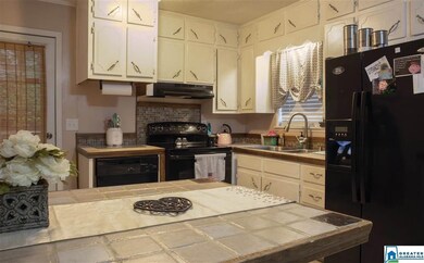 2410 Ormond Dr, Center Point, AL 35215 - photo 6