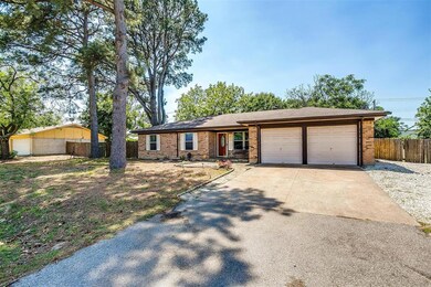 106 Thomas St, Joshua, TX 76058 - photo 2