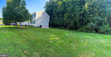 16068 Hayes Ln, Woodbridge, VA 22191 - photo 3