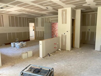 520 W Munson St, Denison, TX 75020 - photo 4