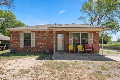 3431 W 2nd Ave, Corsicana, TX 75110 - photo 2