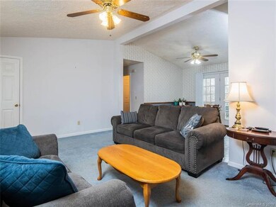 11 Countryside Dr, Hendersonville, NC 28792 - photo 7