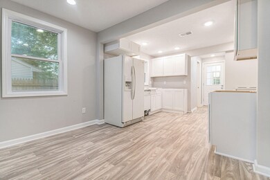 933 Edison St, Kalamazoo, MI 49004 - photo 6