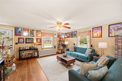 11 Lenox Ave, West Warwick, RI 02893 - photo 5