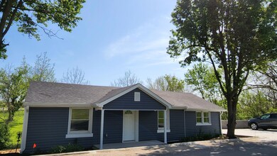 977 Beaumont Ave, Harrodsburg, KY 40330 - photo 2