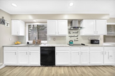 8539 Sunny Ridge Dr, Houston, TX 77095 - photo 6