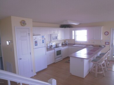 2015 5217 Ocean Dr pics 083