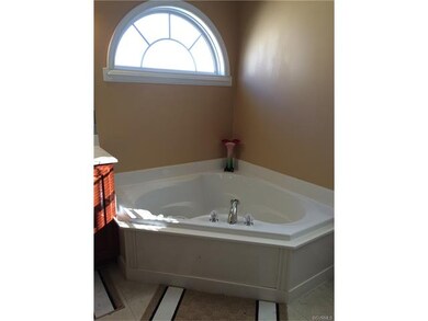 9737 Pemberton Crossing Dr, Henrico, VA 23294 - photo 4