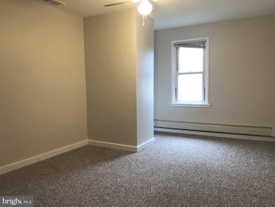 4450 W Skippack Pike unit D, Schwenksville, PA 19473 - photo 6