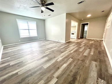 811 S Avenue H, Clifton, TX 76634 - photo 6