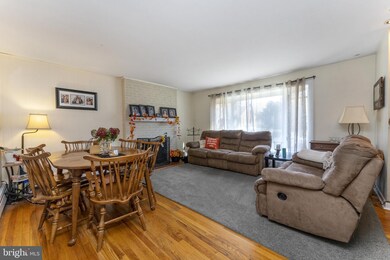 257 E Summit St, Souderton, PA 18964 - photo 5