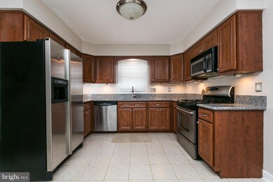 3 Deer Park Ln, Gaithersburg, MD 20877 - photo 2