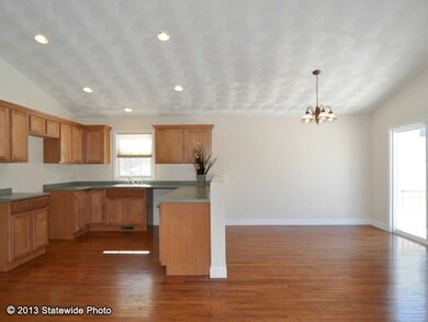 120 Beckwith St, Cranston, RI 02910 - photo 6