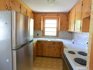 48 Kennard St, Malden, MA 02148 - photo 6