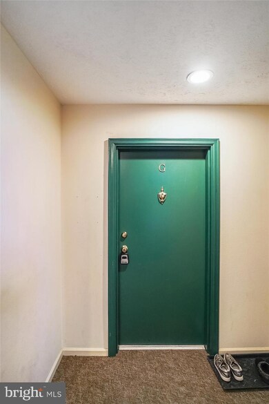 12200 Eagles Nest Ct unit G, Germantown, MD 20874 - photo 3