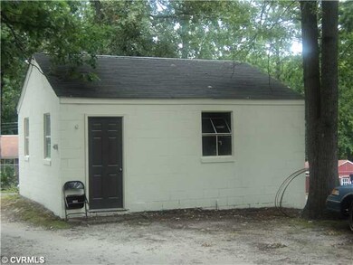 Parking Lot/Garage