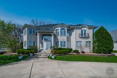 8S320 Hampton Cir unit 2, Naperville, IL 60540 - photo 2