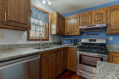 9 Ledgeview Dr, Rochester, NH 03839 - photo 6