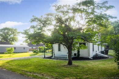 1009 Whelan Ln, Jeffersonville, IN 47130 - photo 4