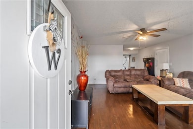 813 Alice Ave, Parsons, KS 67357 - photo 4