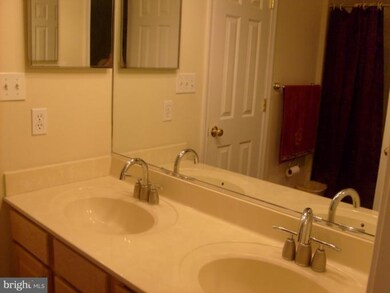 1113 Cottage St SW, Vienna, VA 22180 - photo 7