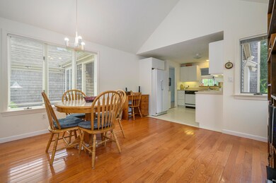 006-photo--8413440
