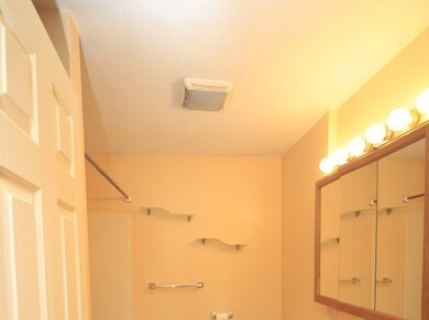 31 Iowa St, Worcester, MA 01602 - photo 6