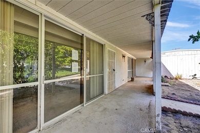 604 Gibbel Rd, Hemet, CA 92543 - photo 4