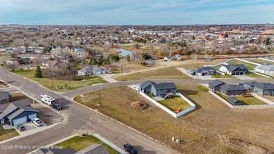 592 River Dr, Dickinson, ND 58601 - photo 6
