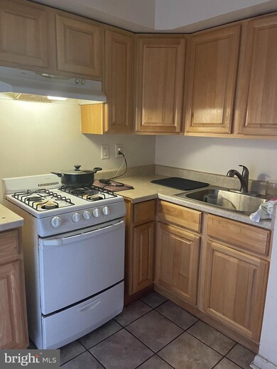 1021 Pembroke Ave, East Lansdowne, PA 19050 - photo 7