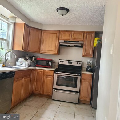 1546 Iris Ct, Hagerstown, MD 21740 - photo 2